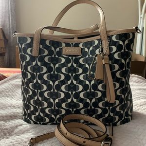 Coach EUC Peyton Dream C Tote/Crossbody